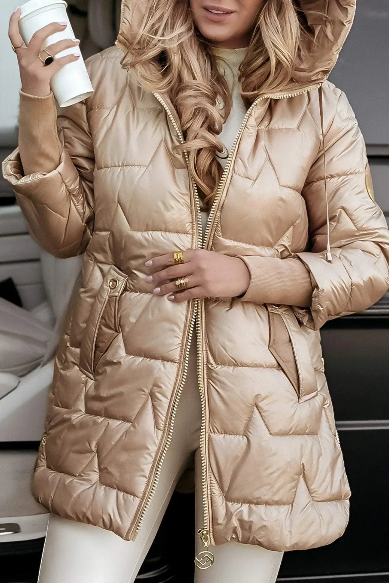 Nolwen – Manteau Élégant d’Automne/Hiver avec Capuche Rembourrée